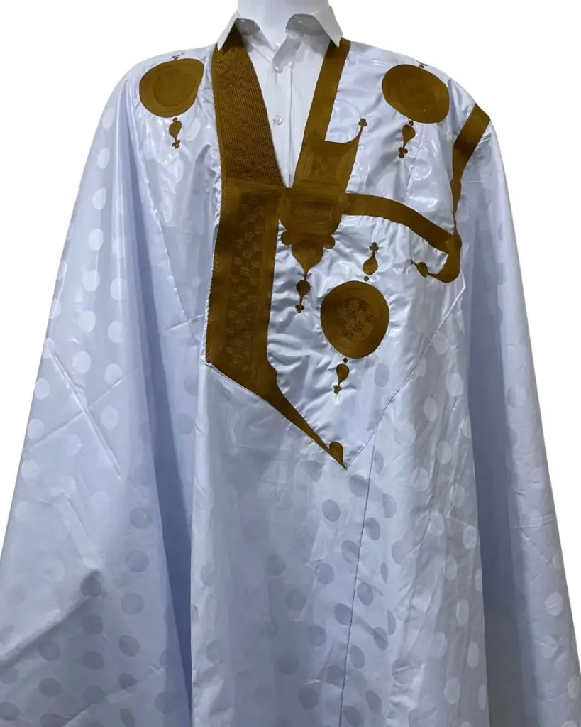 Azbi blanc –boubou 8m avec pantalon 1020