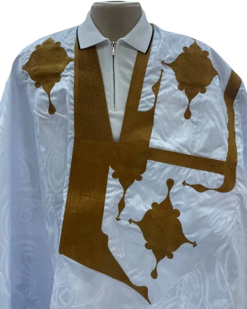 فوسنيكة أبيض دراعة 8م بانتلوه مخيط 2002 