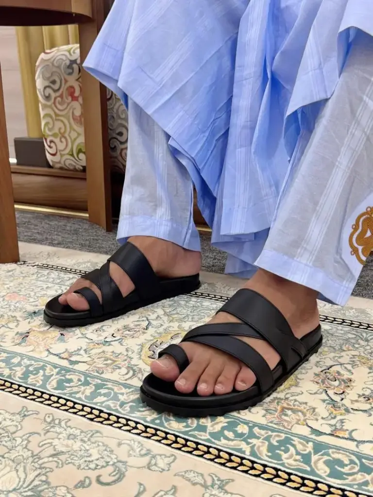 نعل ماركة 41-835 Zara 