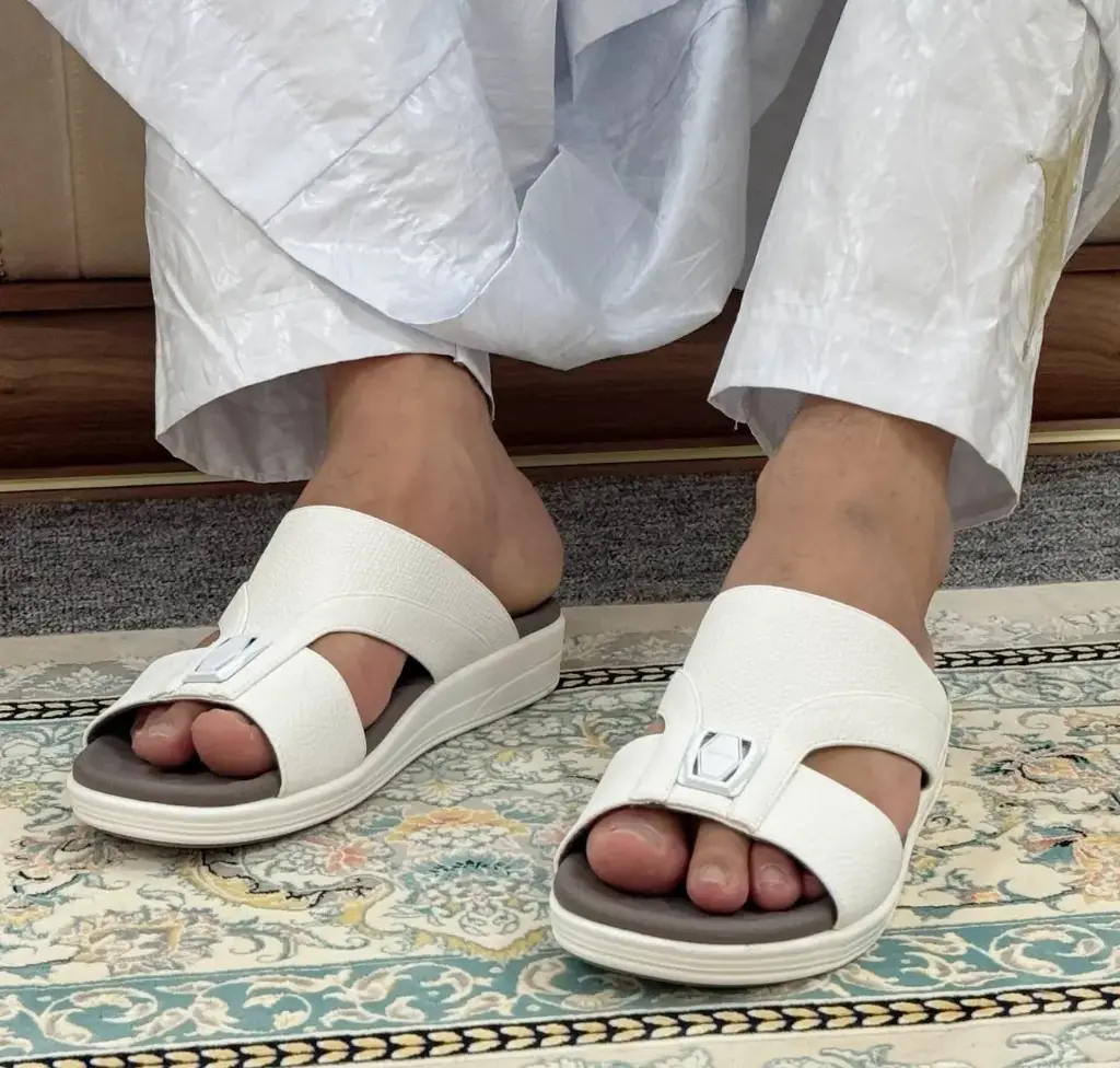 نعل خليجي business Class gs09933