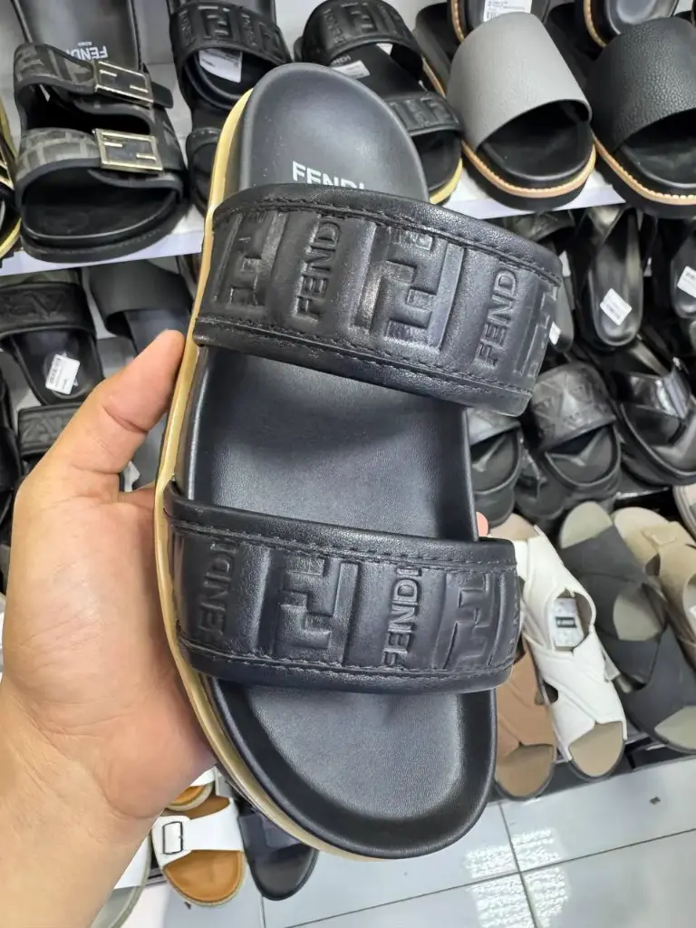 نعل ماركة f005_5  fendi