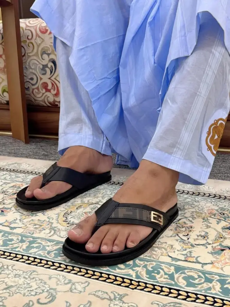 نعل ماركة FENDI F006-1