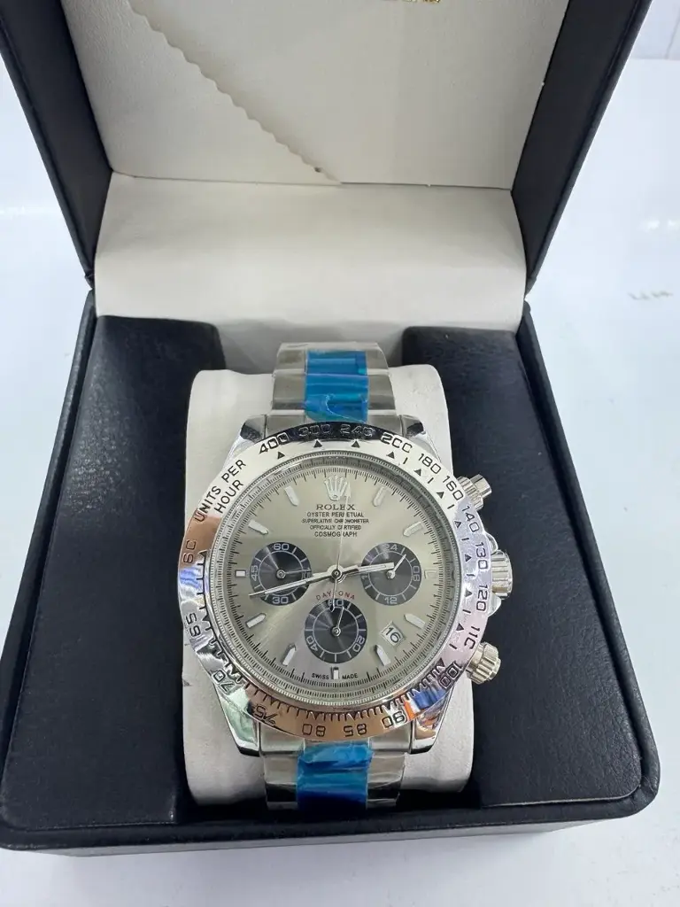 ساعة ROLEX حديدW2