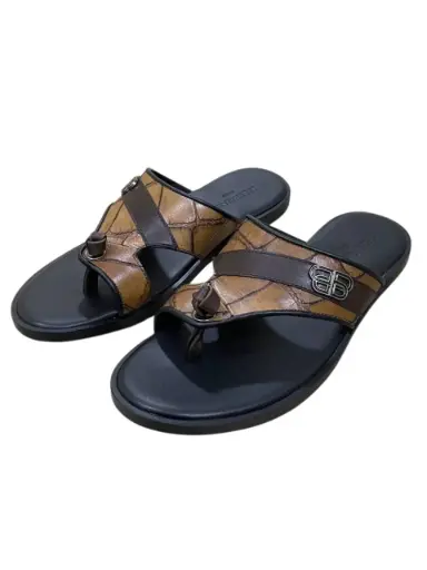 نعل ماركة BALENCIAGA 568-2801