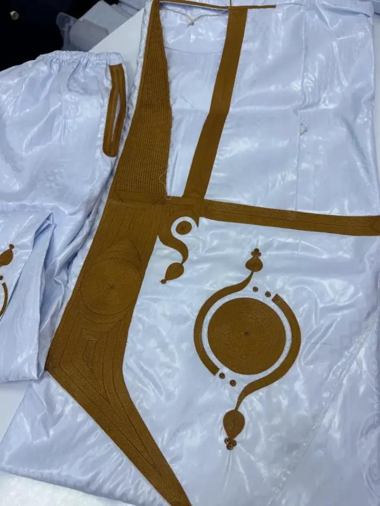 أزبي 8م دراعةوبانتلوه خياطة لحبيل  