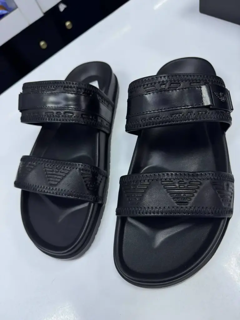 نعل ماركة 5-23168 Armani 